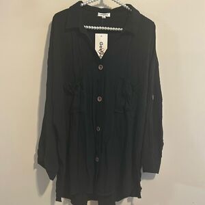GeeGee Collared V Neck Button Up Black Top. Size 3XL NWT